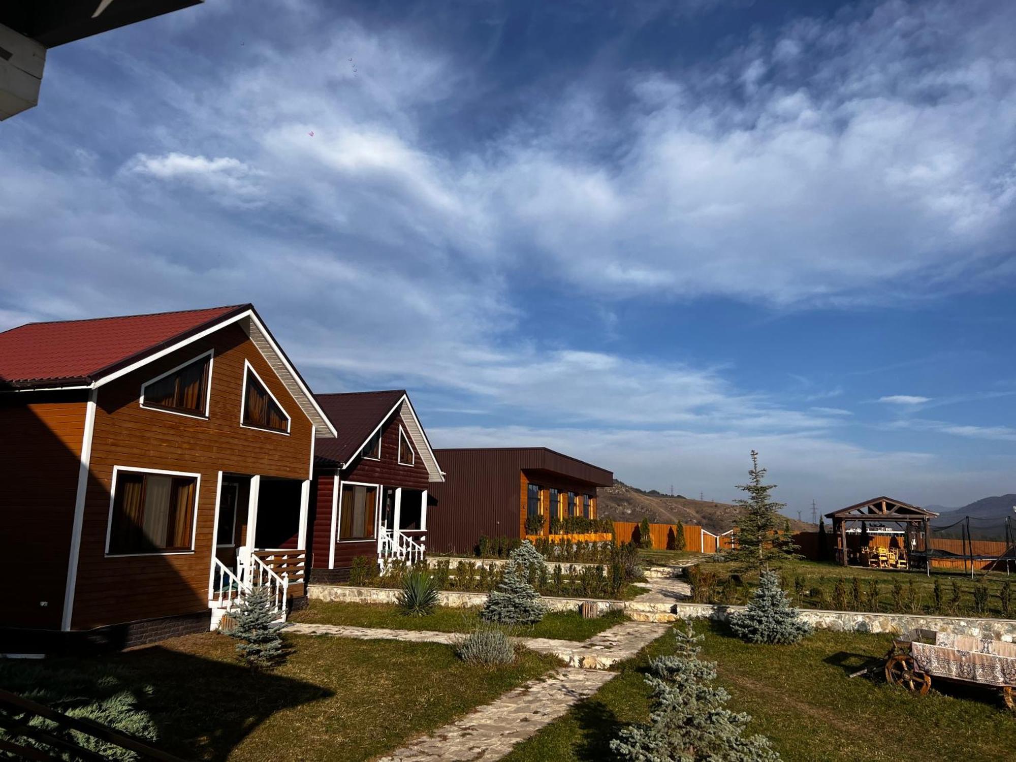 Cottage Chalet And Tours Dilican Dış mekan fotoğraf